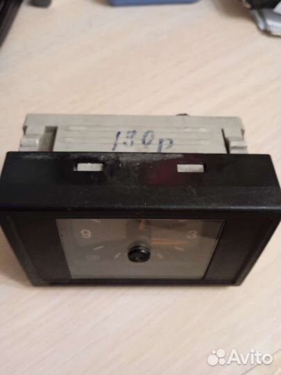 Часы автомобильные