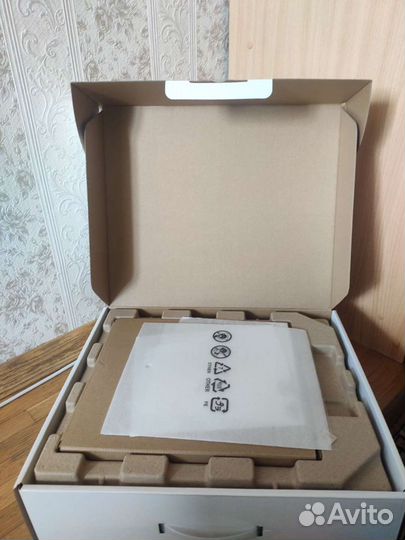 Робот-пылесос Sumsung powerbot-E VR 5000, wi-fi