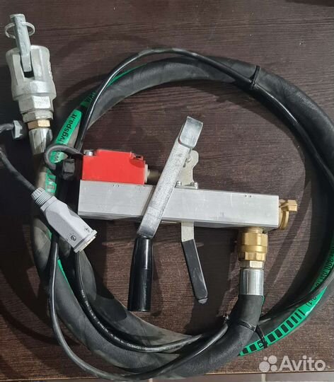 Пистолет клеевой (автомат) для штукатурной станции