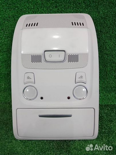 Плафон освещения салона Audi A4 B8 cdhb (1.8T)