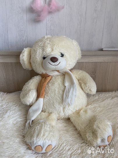 Плюшевый медведь