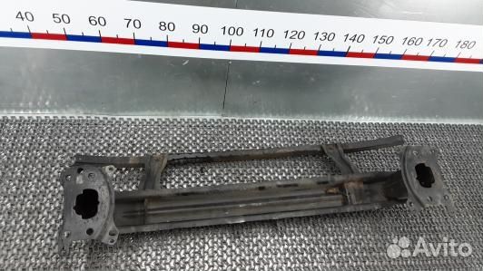 Усилитель бампера передний (кронштейн) volkswagen