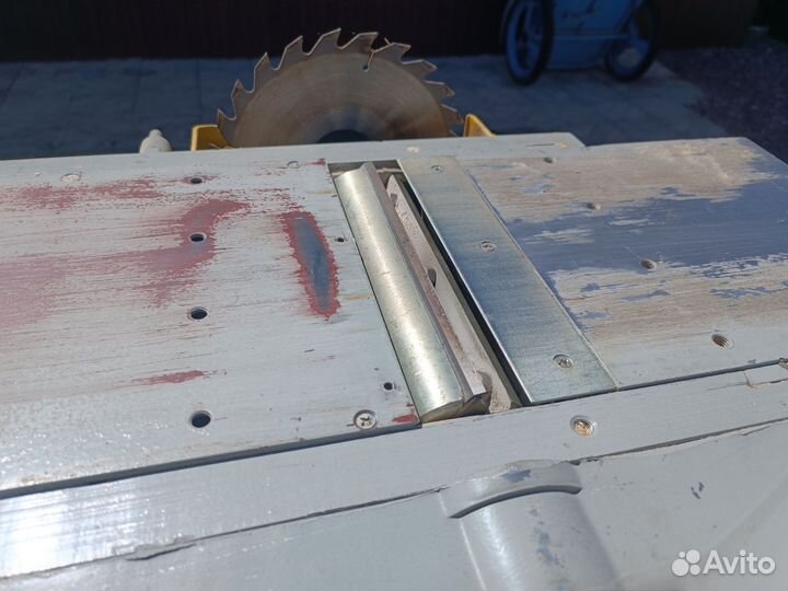 Деревообрабатывающий станок