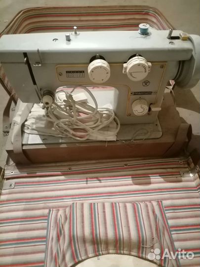 Швейная машина Подольск 142