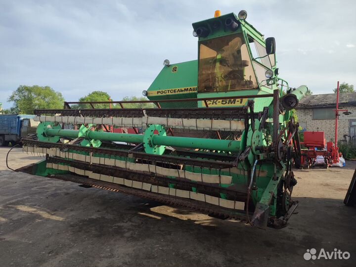 Комбайн Нива-Сельхозтехника СКА-5, 2001