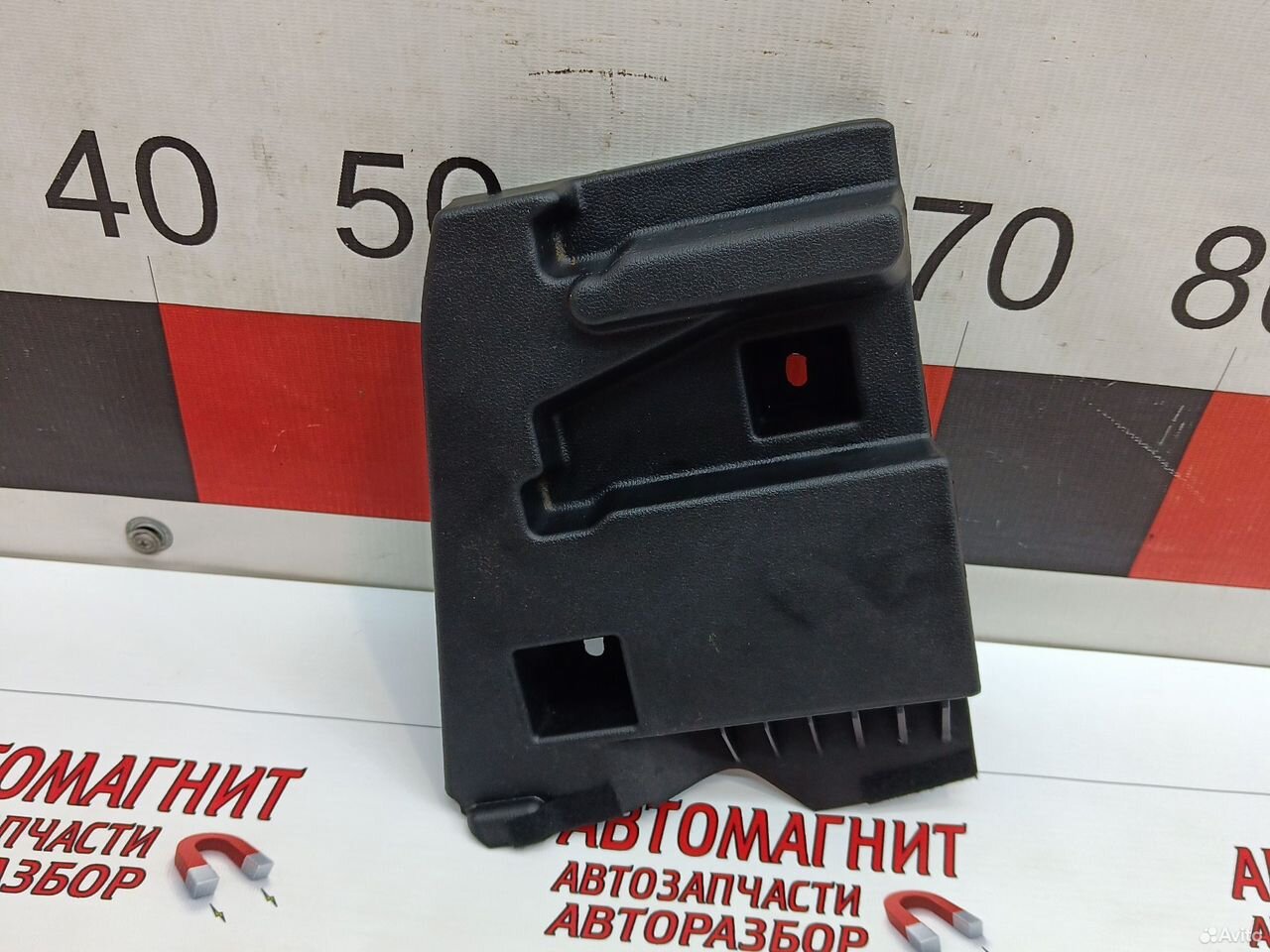 Обшивка багажника правая Хавал Дарго