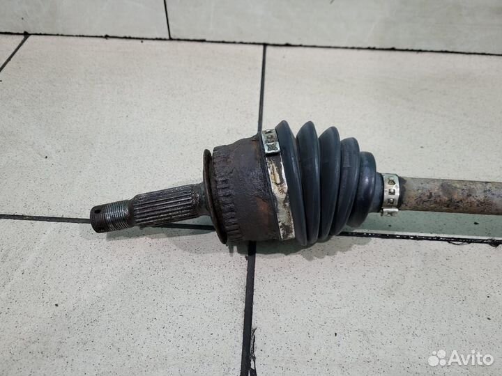 Привод передний правый Kia Cerato 1