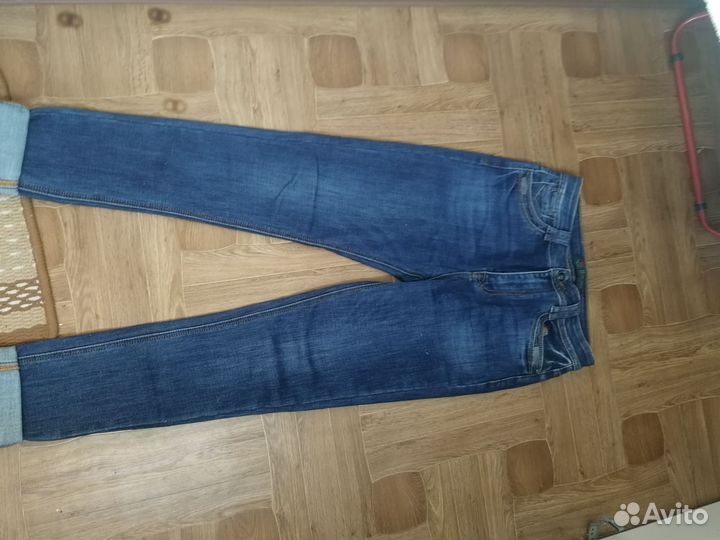 Джинсы женские