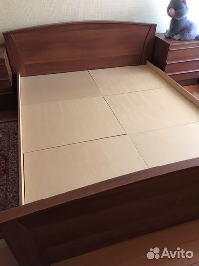 Спальный гарнитур бу