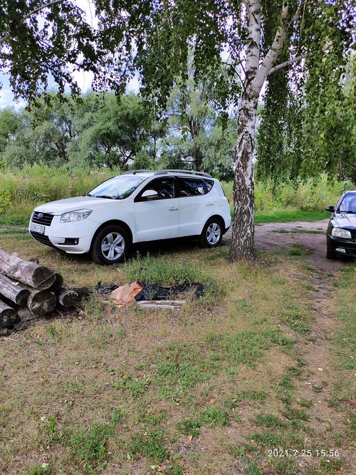 Geely Emgrand X7: фото владельца
