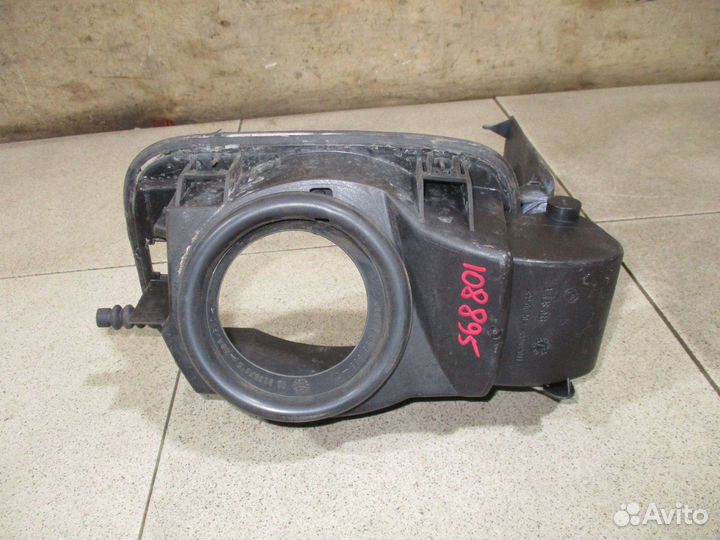 Ниша лючка бензобака BMW X3 (E83)