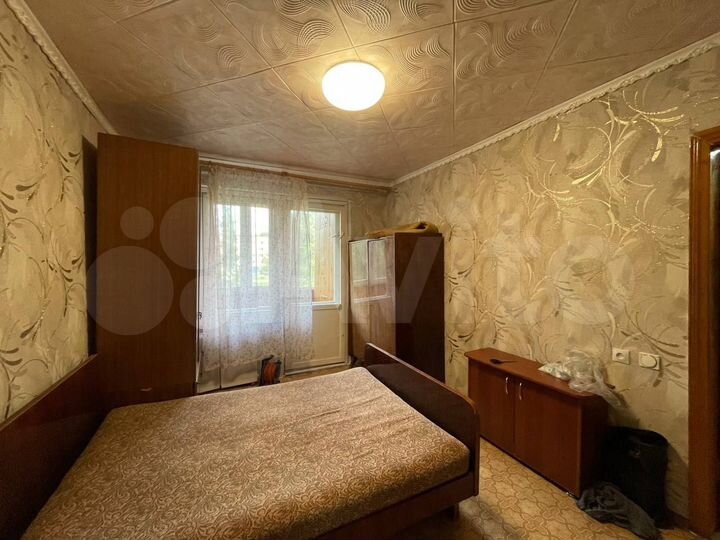 2-к. квартира, 50 м², 1/9 эт.