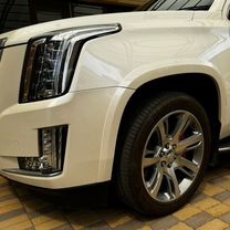 Cadillac Escalade 6.2 AT, 2015, 80 000 км, с пробегом, цена 4 870 000 руб.