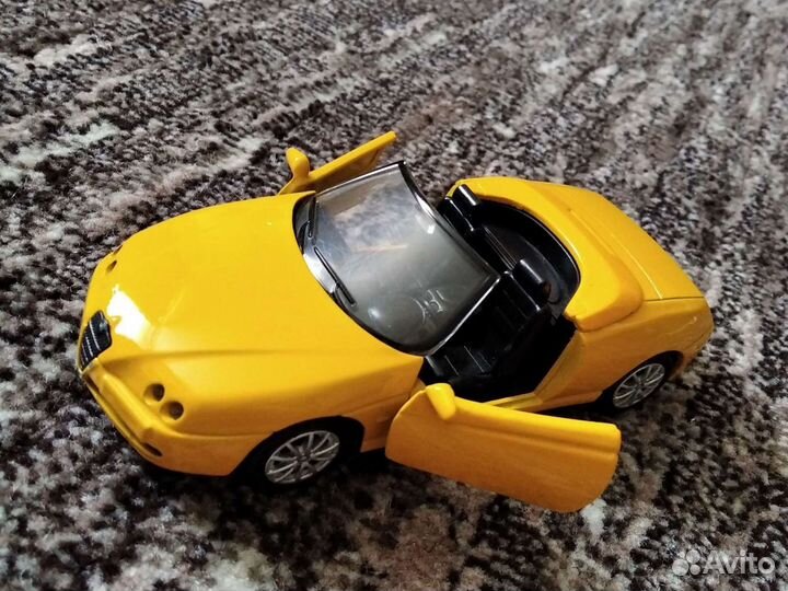 Металлические Модельки известных иномарок