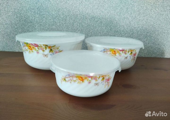 Набор керамических контейнеров с крышкой