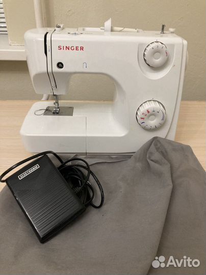 Швейная машина Singer