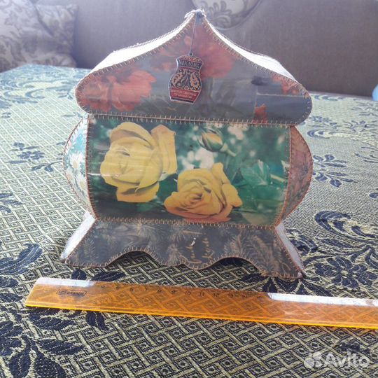 Шкатулка из открыток