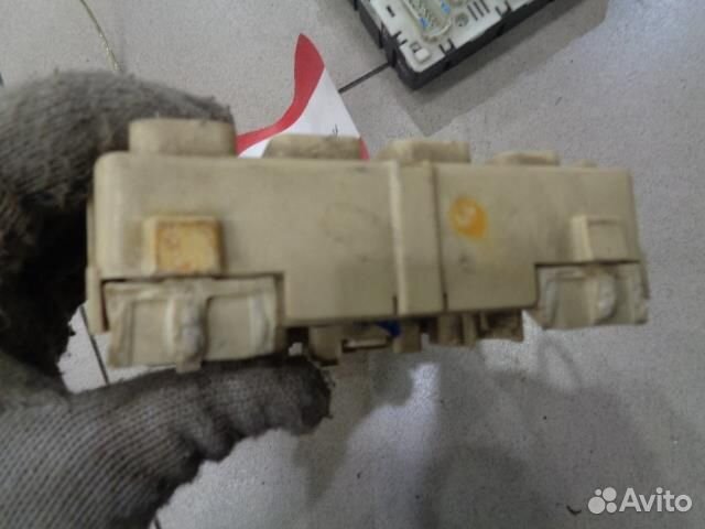 Блок предохранителей салонный Kia Picanto 2004-20