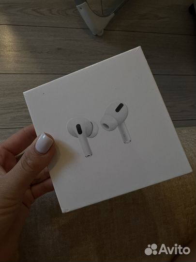 Продам наушники AirPods Pro