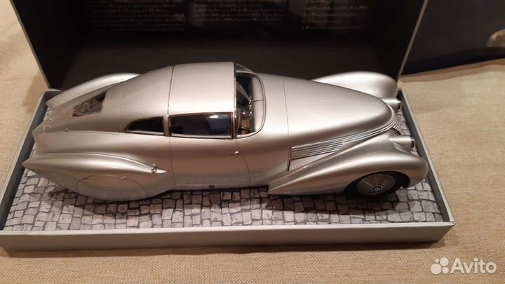 1/18 Minichamps Hispano Suiza Dubonnet Xenia 1938