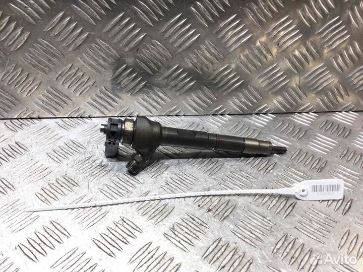 Форсунка Volkswagen Golf 0445110477; 04L130277AJ c