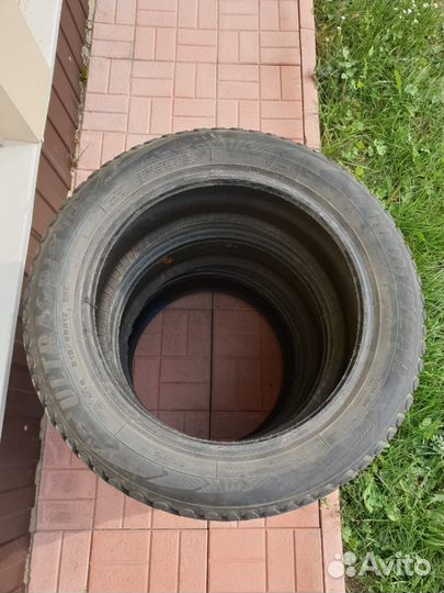 Goodyear Ultra Grip Ice Arctic 2 215/55 R17