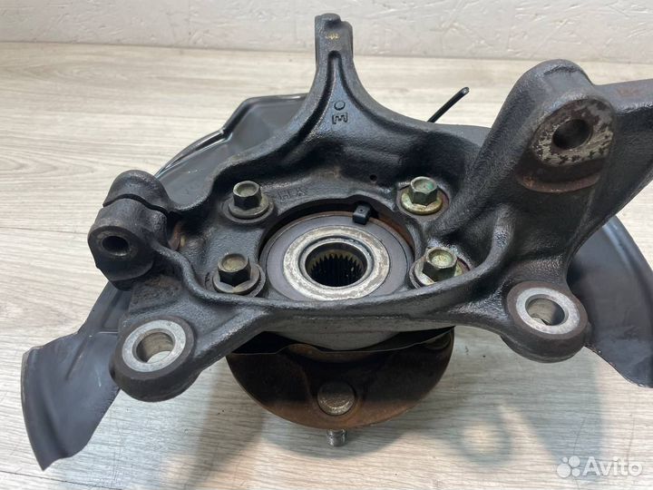 Кулак поворотный передний левый Mazda 3 BM