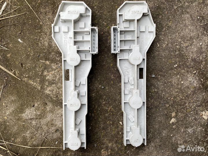 Skoda fabia плата заднего фонаря