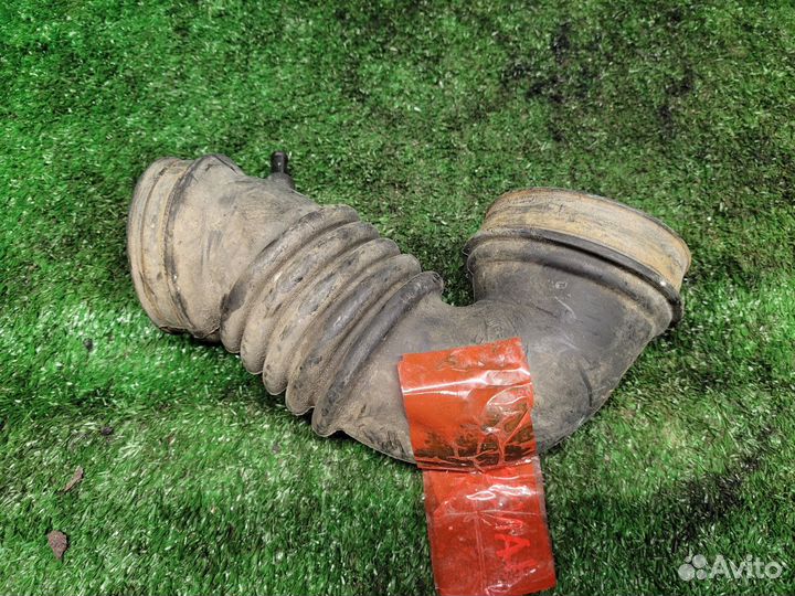 Патрубок воздушного фильтра Mitsubishi Lancer 9