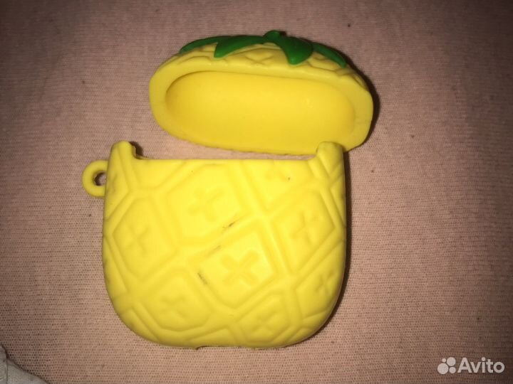 Чехол на airpods