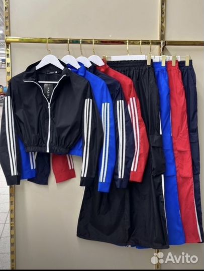 Спортивный костюм женский