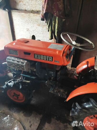 Мини-трактор Kubota B5000, 2004