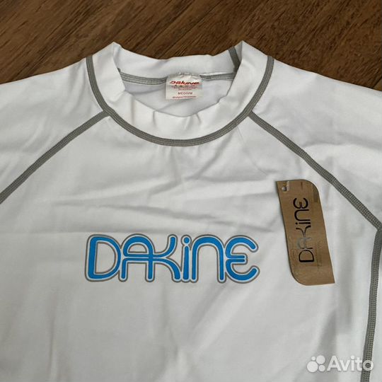 Футболка Dakine. На XS-S-M