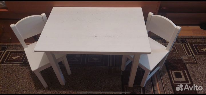 Кровать, стол и 2 стула, для деток
