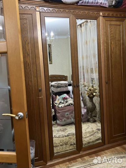 Спальный гарнитур