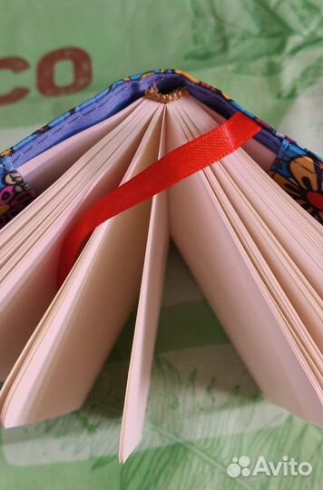 Блокнот,записная книжка с нелинованным блоком