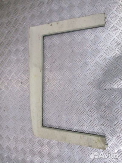 Защитный элемент кабины Volvo 82211656