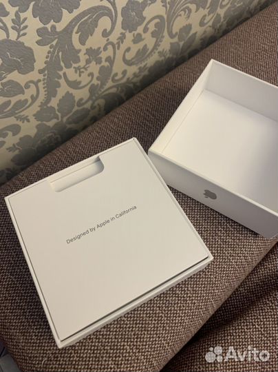 Коробка от iPhone 11, Earpods и Apple Watch 3