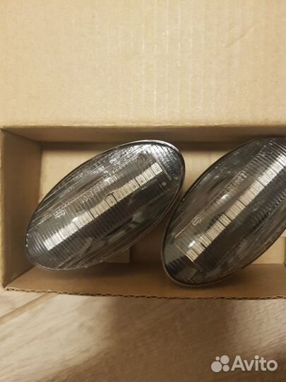 Динамические боковые повторители поворотов LED