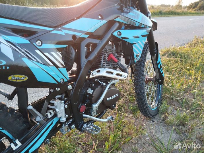 Regulmoto zr250