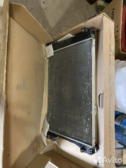 Радиатор на Мерседес w212 e-class