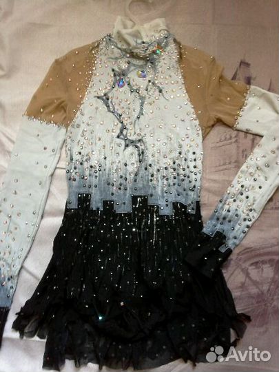 Купальник для художественной гимнастики. рост 140