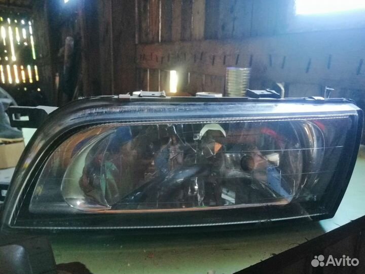 Фара nissan 1998г