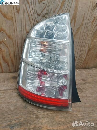 Фонарь задний левый Toyota Prius 2 NHW20