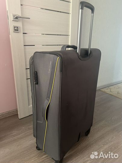 Чемодан большой american tourister