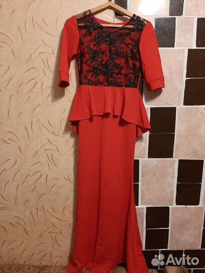 Платье праздничное