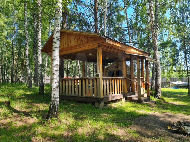 Дом 320 м² на участке 2 га