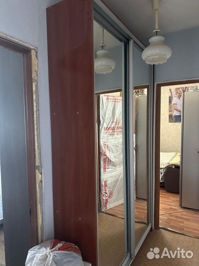 Шкаф купе с зеркалом