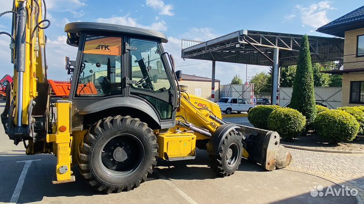 Экскаватор-погрузчик New Holland B80B, 2020