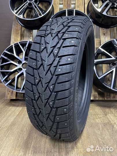 DoubleStar DW01 215/50 R17 95T